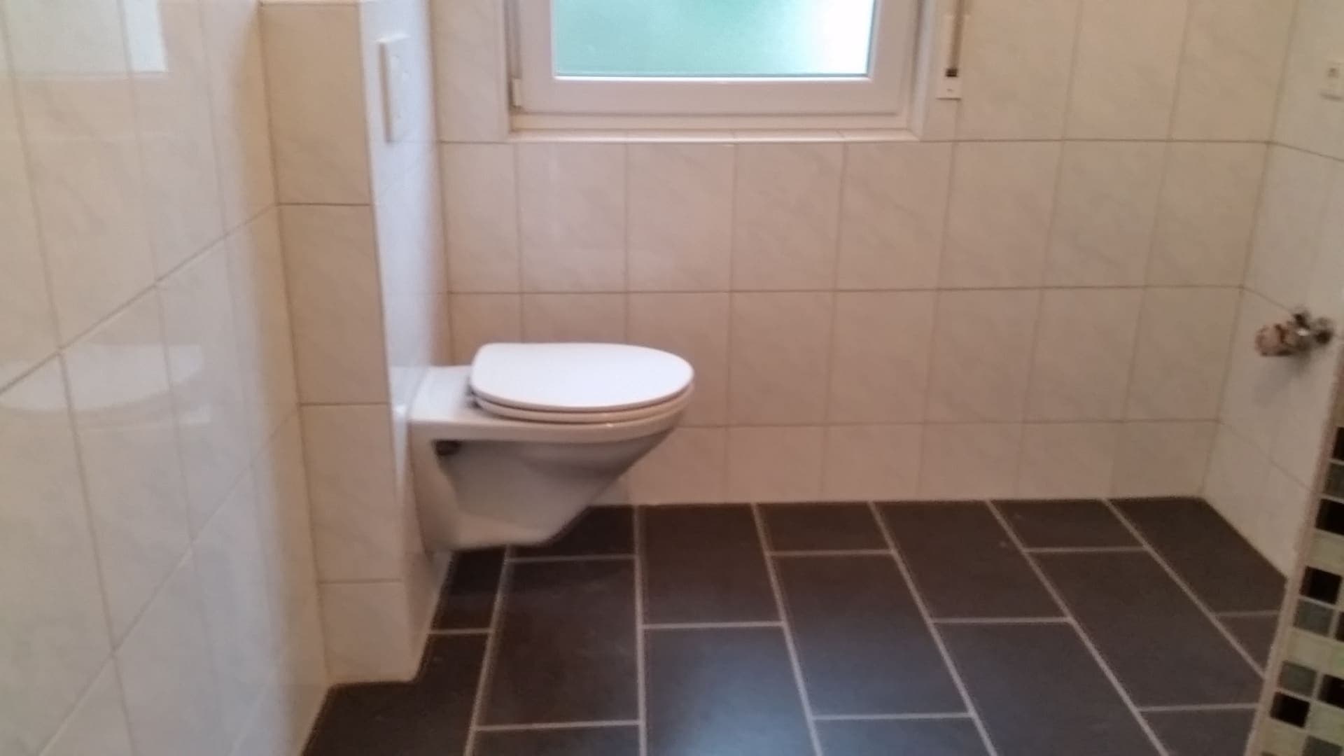 Bad mit bodengleicher Dusche – Betreutes Wohnen Goldgrund Mainz