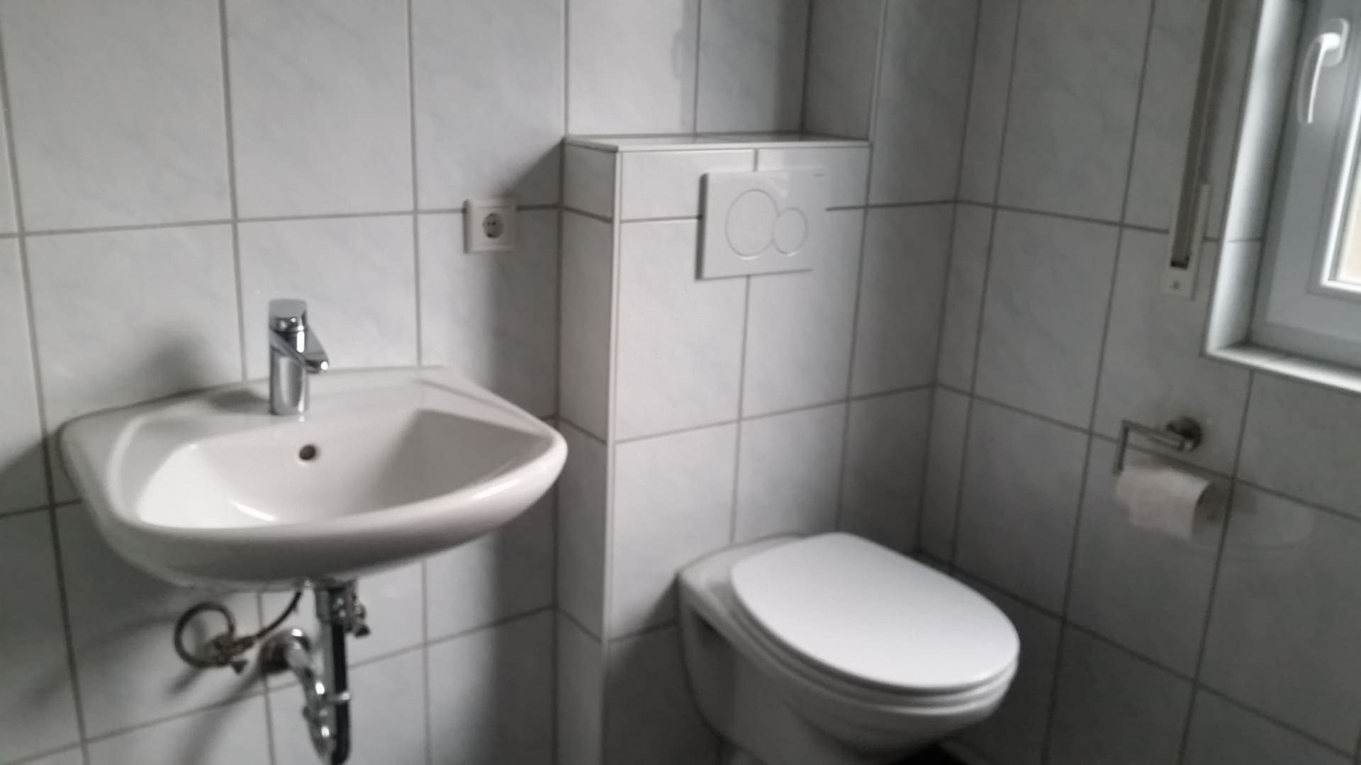 Barrierefreies Bad mit WC – Betreutes Wohnen Goldgrund Mainz