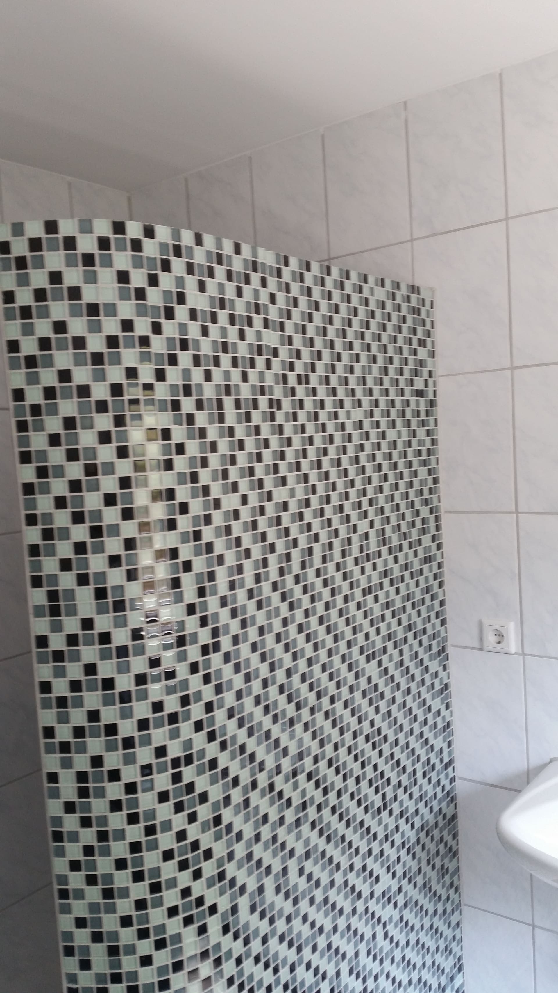 Mosaikfliesen im Bad – Betreutes Wohnen Goldgrund Mainz